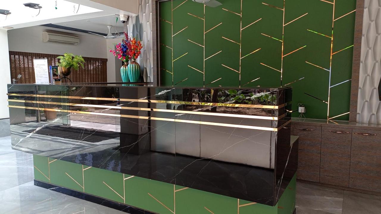 Hotel Sai Miracle Shirdi Exterior photo
