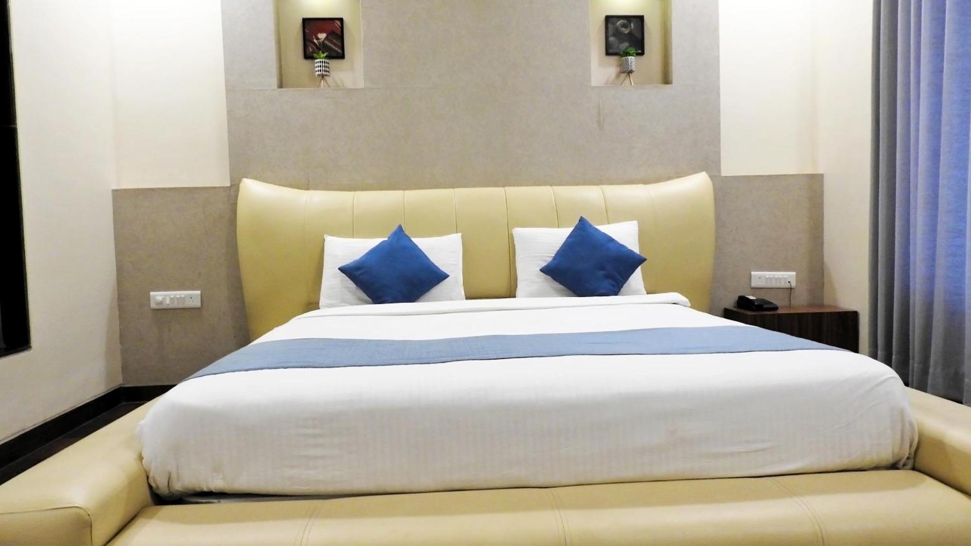 Hotel Sai Miracle Shirdi Exterior photo