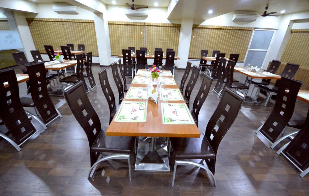 Hotel Sai Miracle Shirdi Exterior photo